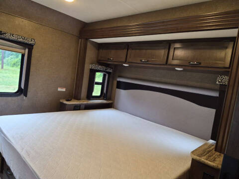 2019 Thor Motor Coach Ace 33.1