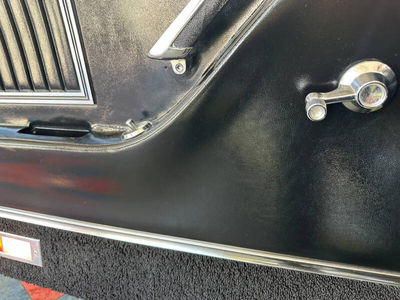 1966 Ford Thunderbird