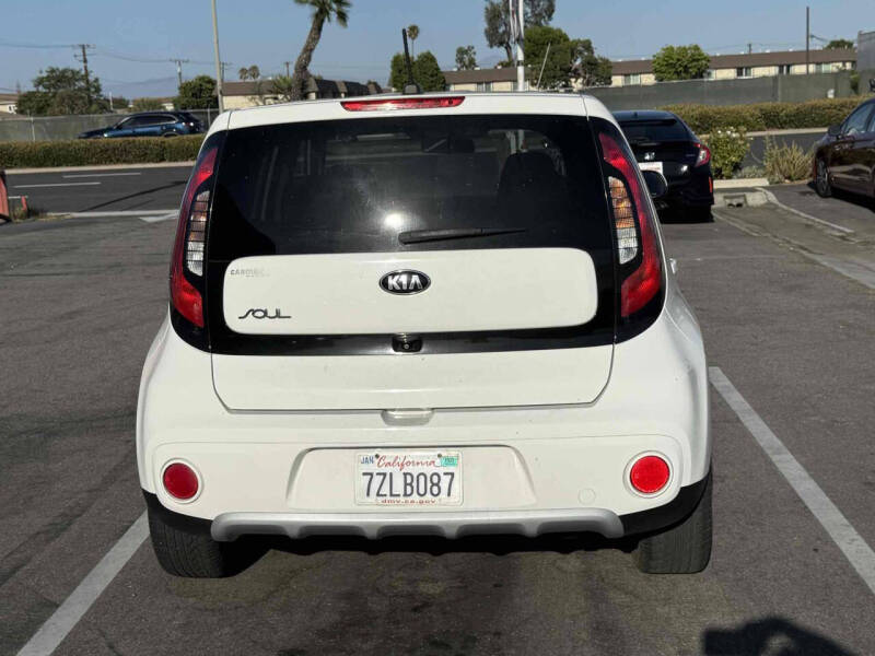 2018 Kia Soul +