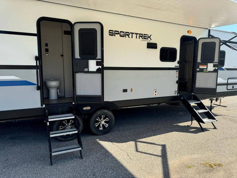 2021 Venture RV Sport Trek