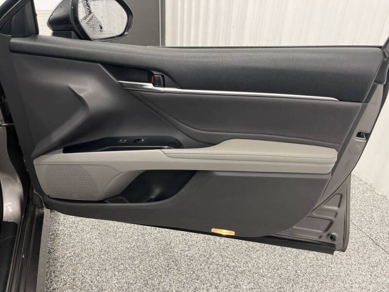 2018 Toyota Camry Hybrid XLE