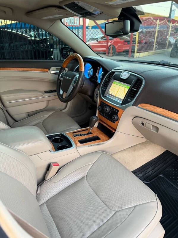 2012 Chrysler 300 C