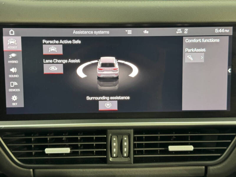2021 Porsche Cayenne Turbo S E-Hybrid