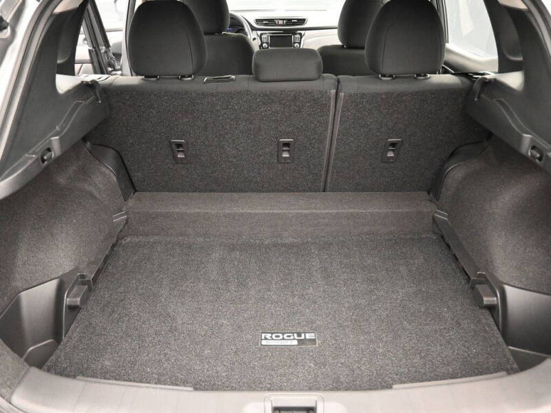 2022 Nissan Rogue Sport S