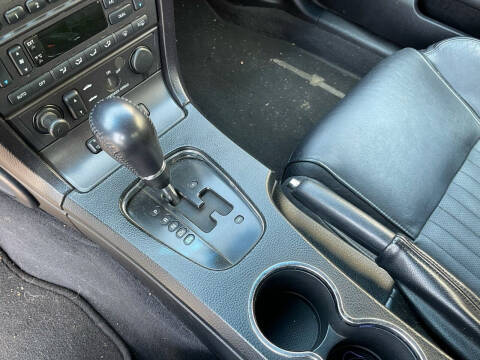 2005 Ford Thunderbird Deluxe