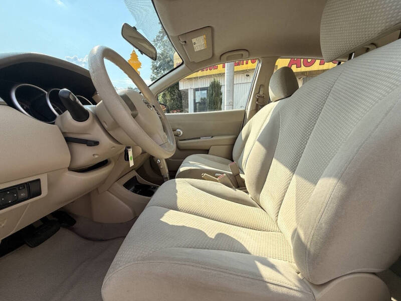 2011 Nissan Versa 1.8 S