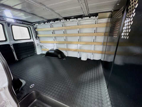 2025 GMC Savana 2500