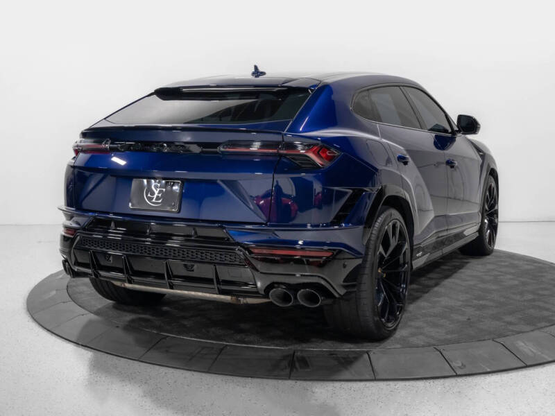 2023 Lamborghini Urus S