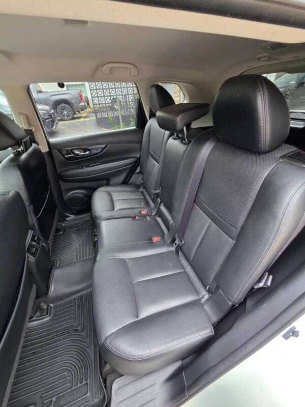 2017 Nissan Rogue SL