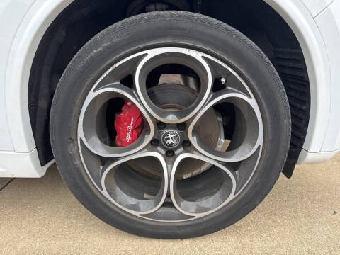 2022 Alfa Romeo Stelvio Veloce