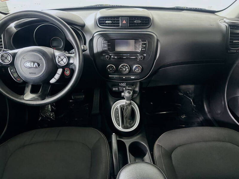 2015 Kia Soul +