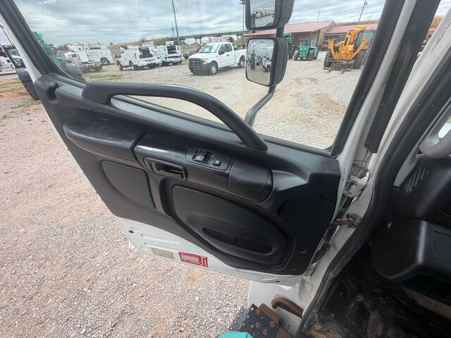2016 Hino 338