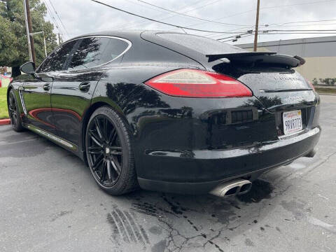 2011 Porsche Panamera Turbo