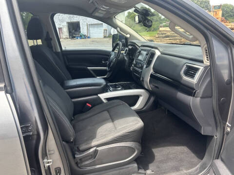 2017 Nissan Titan XD SV
