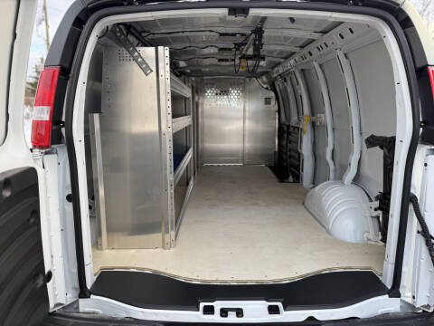 2025 Chevrolet Express 2500