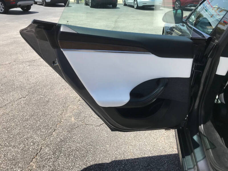 2022 Tesla Model S