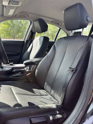 2017 BMW 3 Series 320i