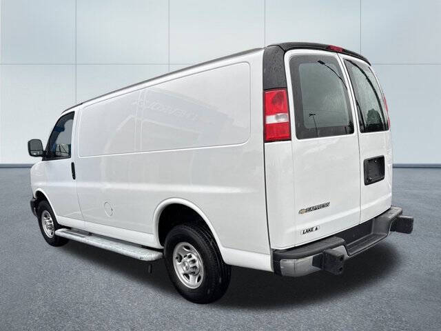 2023 Chevrolet Express 2500
