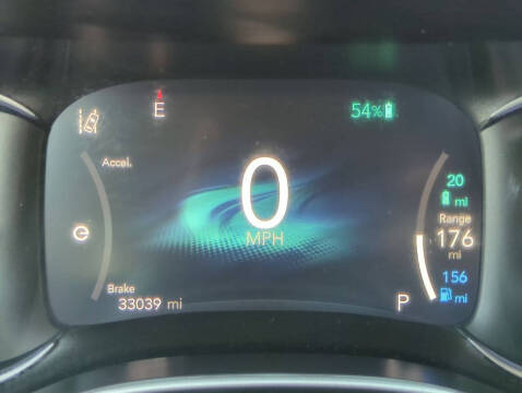 2024 Chrysler Pacifica Plug-In Hybrid Select