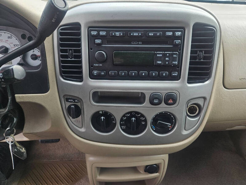2004 Ford Escape XLT