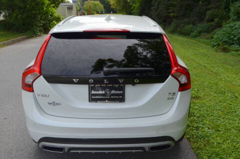 2018 Volvo V60 Cross Country T5 Premier