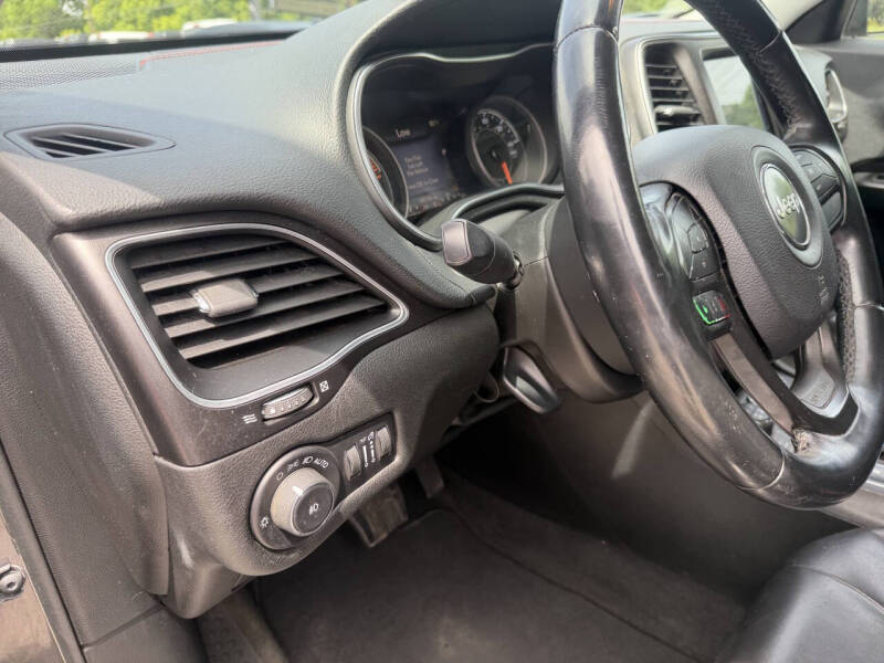 2019 Jeep Cherokee Trailhawk