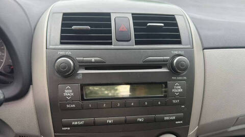 2011 Toyota Corolla LE