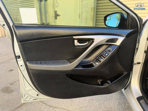 2016 Hyundai Elantra