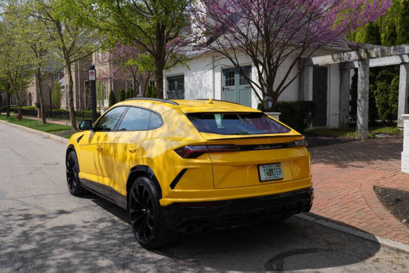 2022 Lamborghini Urus