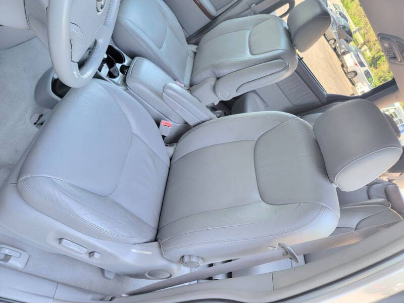2004 Toyota Sienna