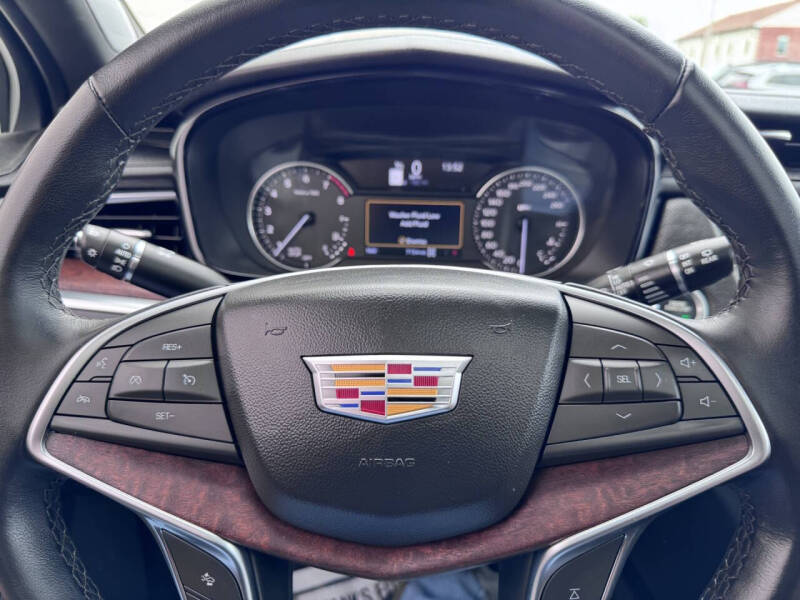 2024 Cadillac XT5 Premium Luxury