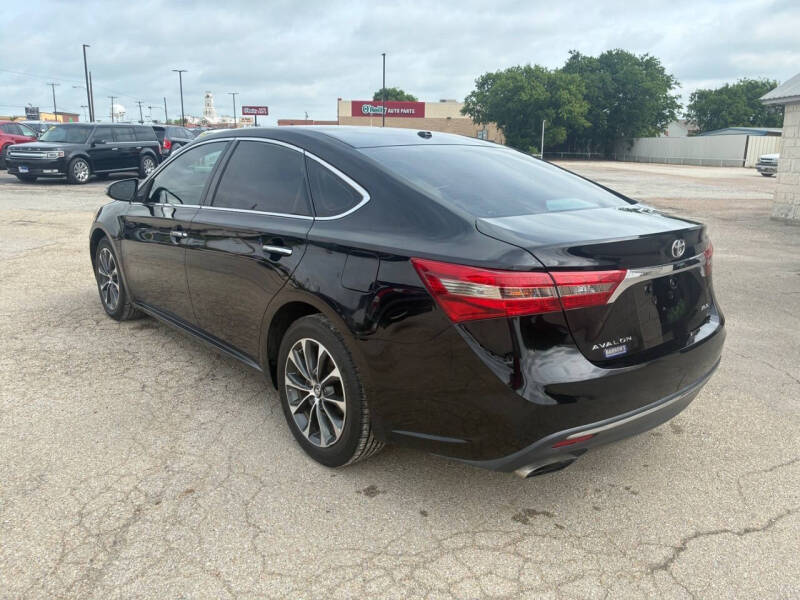 2016 Toyota Avalon Limited