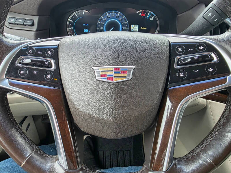 2017 Cadillac Escalade Luxury