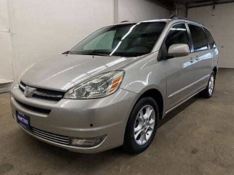 2004 Toyota Sienna XLE Limited 7 Passenger
