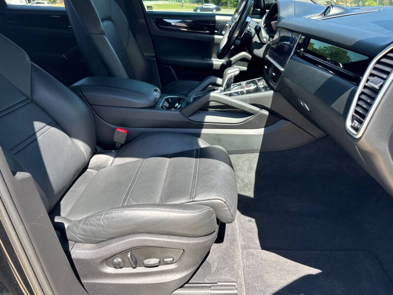 2022 Porsche Cayenne