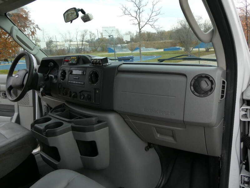 2013 Ford E-Series E-150