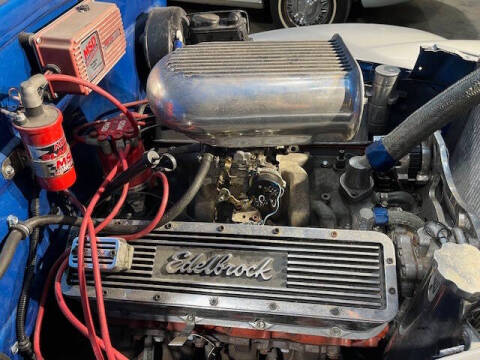 1940 Chevrolet Custom 2 Door