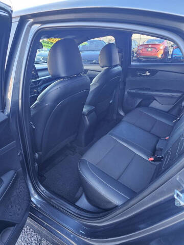 2022 Kia Forte GT Line