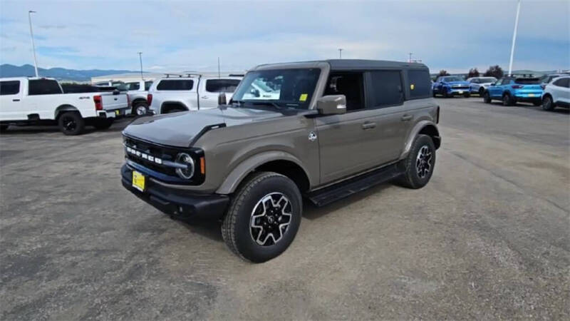 2025 Ford Bronco Outer Banks