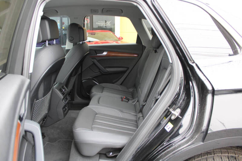 2021 Audi Q5 quattro Premium 45 TFSI