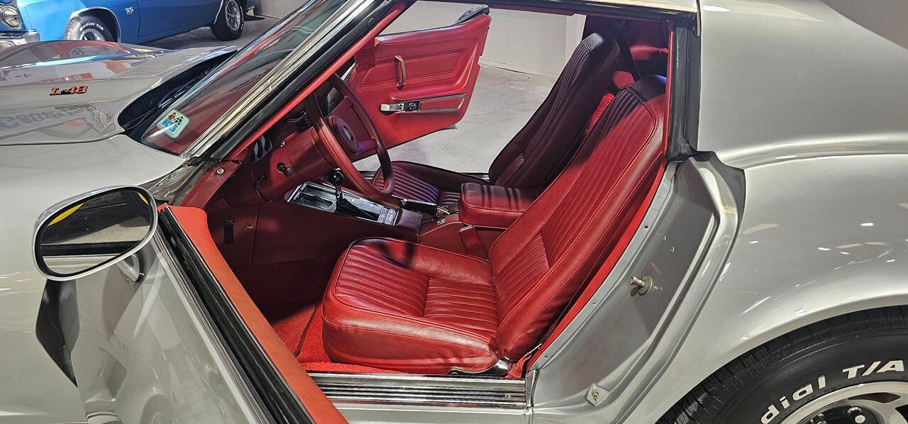 1976 Chevrolet Corvette Stingray 44