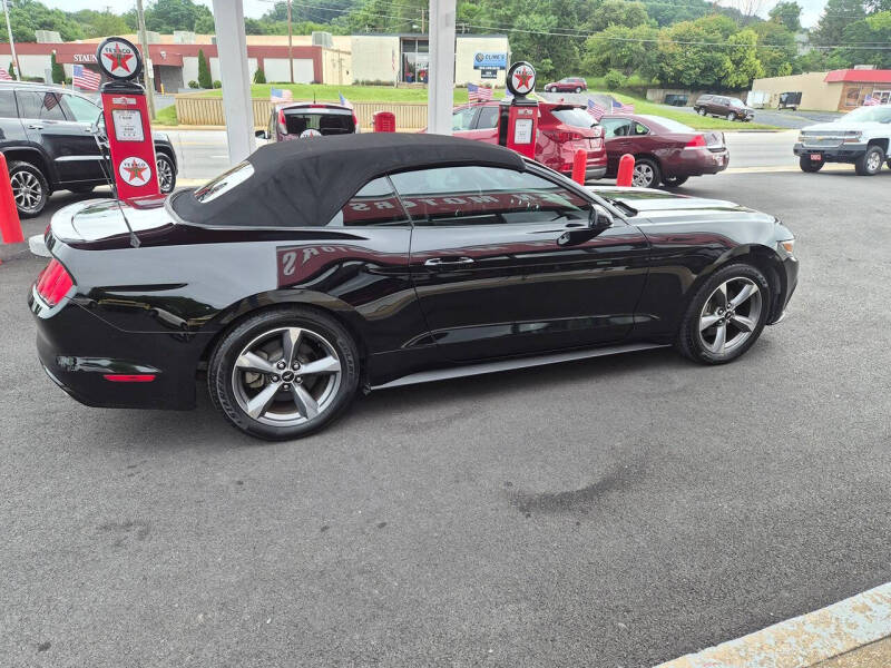 2016 Ford Mustang V6