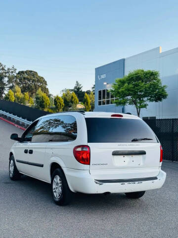2005 Dodge Grand Caravan
