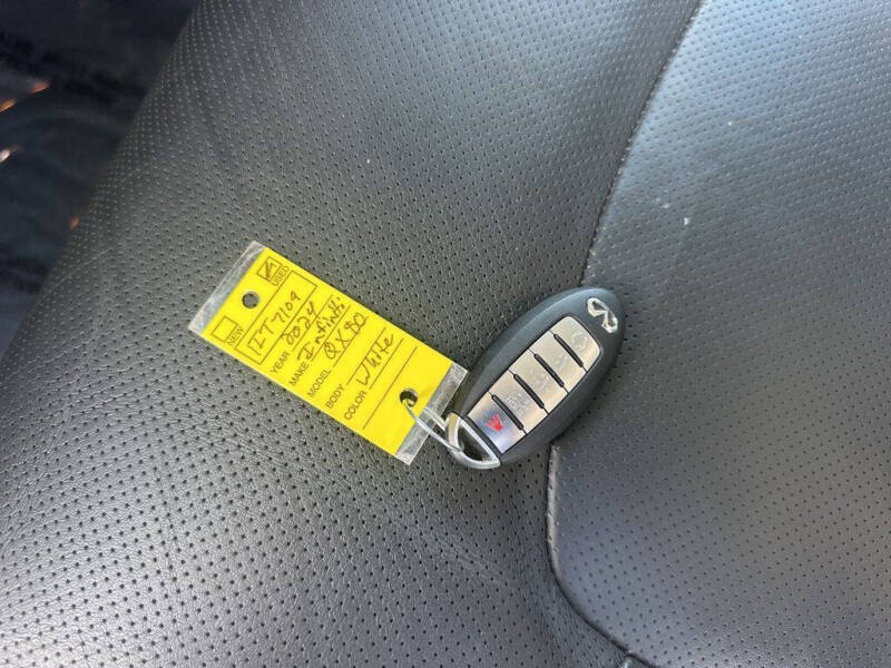 2024 Infiniti QX80 Luxe