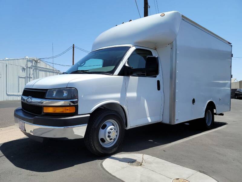 2015 Chevrolet Express Cutaway for sale at AZ Work Trucks And Vans in Mesa AZ