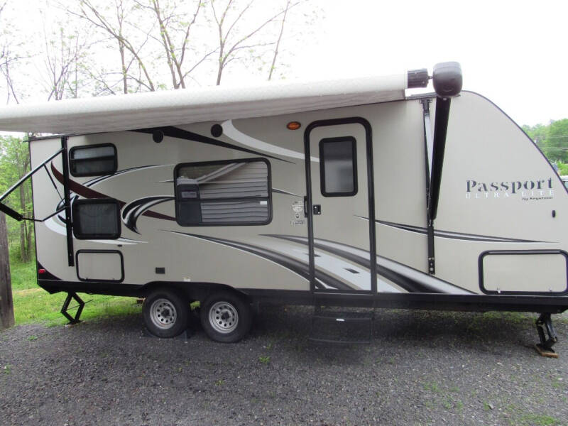 2015 Keystone RV PASSPORT ULTRA LITE 238ML