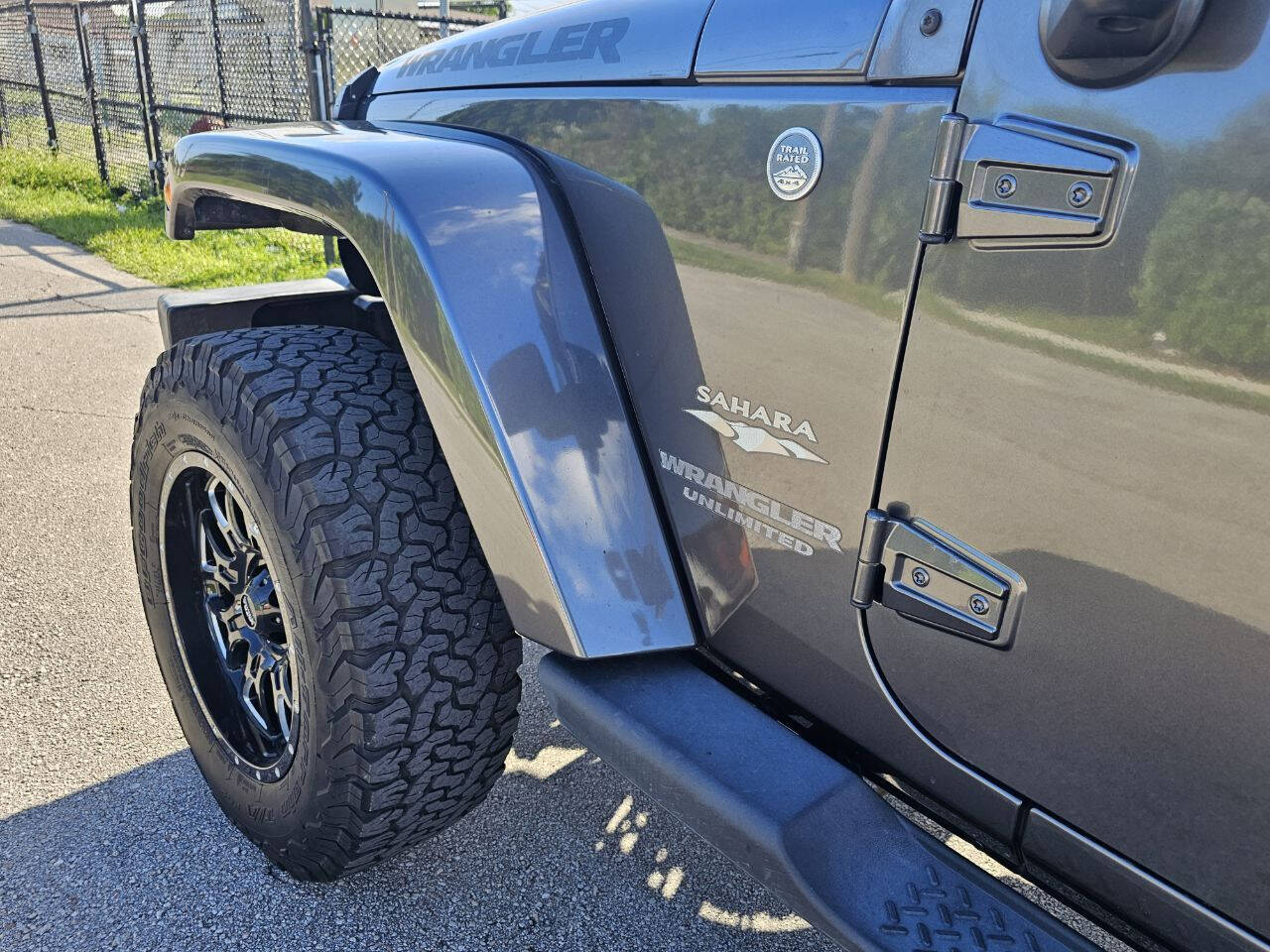 2014 JEEP Wrangler SUV / Crossover - $20,345