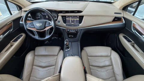 2017 Cadillac XT5 Platinum