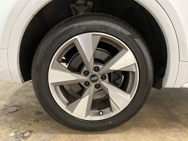 2023 Audi Q5 quattro Premium Plus 40 TFSI