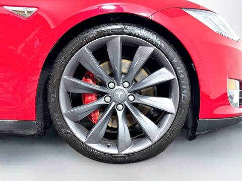 2015 Tesla Model S P85D